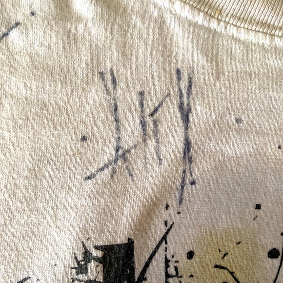 Vintage autographed Suicide Silence “Pull The Trigger” band tee. - Picture 2 of 7